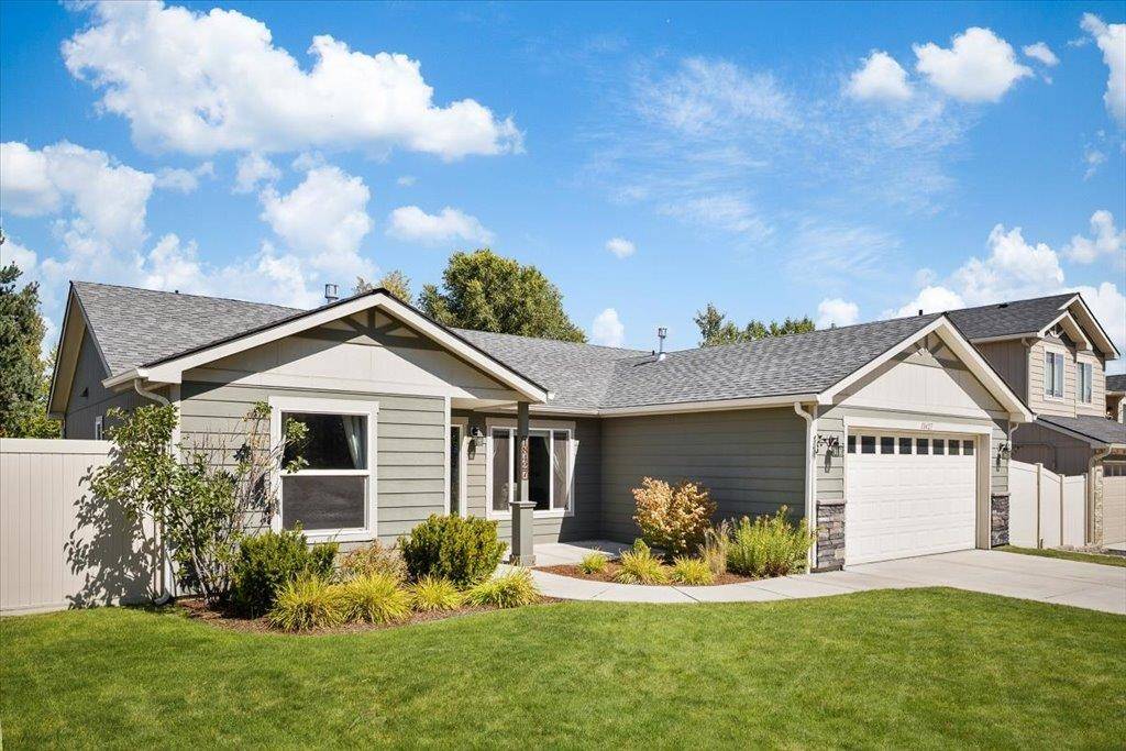 18427 E Selkirk Estates Rd, Greenacres, WA 99016