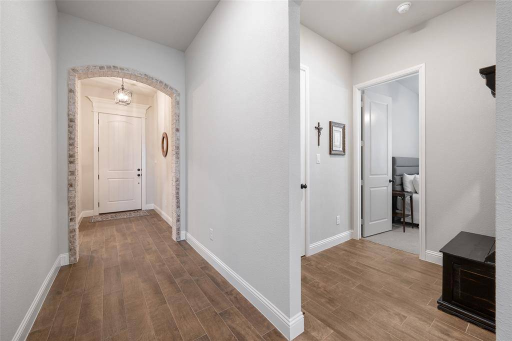1308 Robinson Valley Drive, Weatherford, TX 76087
