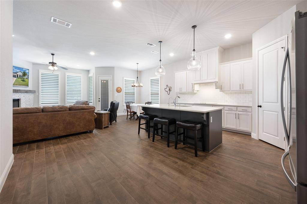 1308 Robinson Valley Drive, Weatherford, TX 76087
