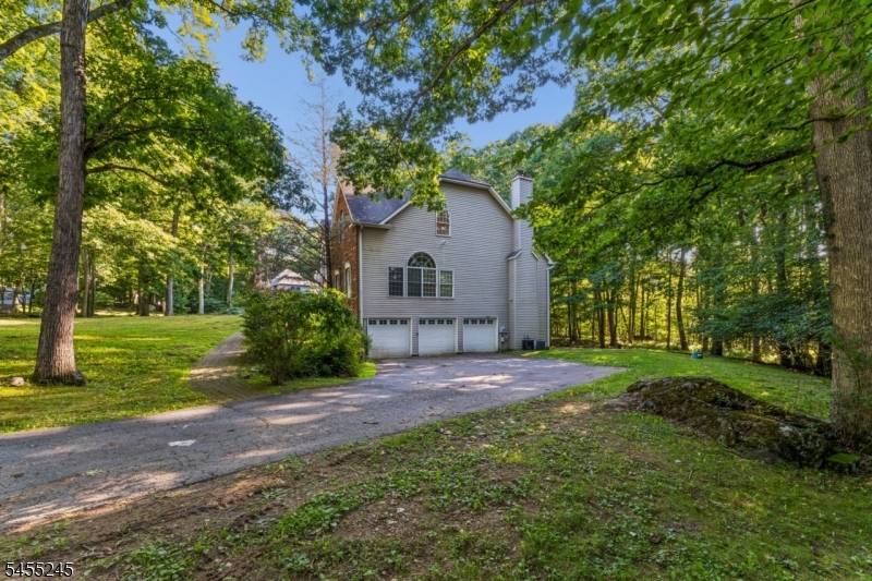 28 Crystal Rock Rd, Sparta Twp., NJ 07871