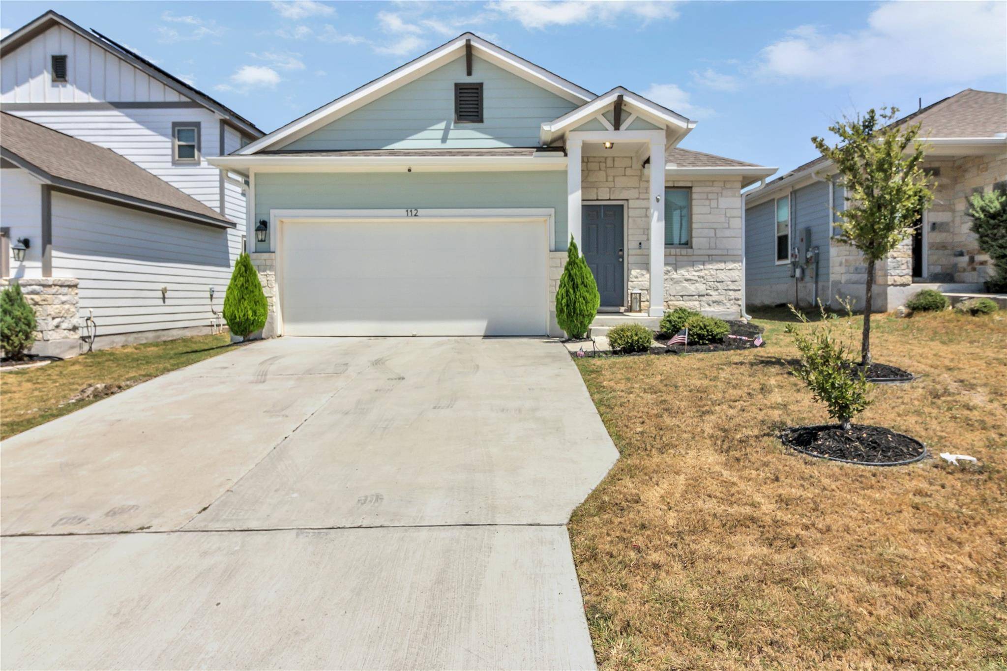 112 Old Stagecoach RD, Jarrell, TX 76537