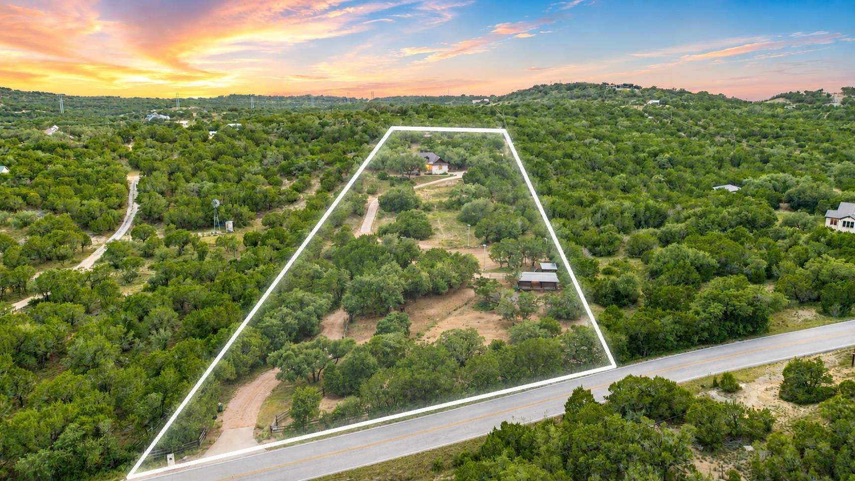 1906 Bee Creek RD, Spicewood, TX 78669