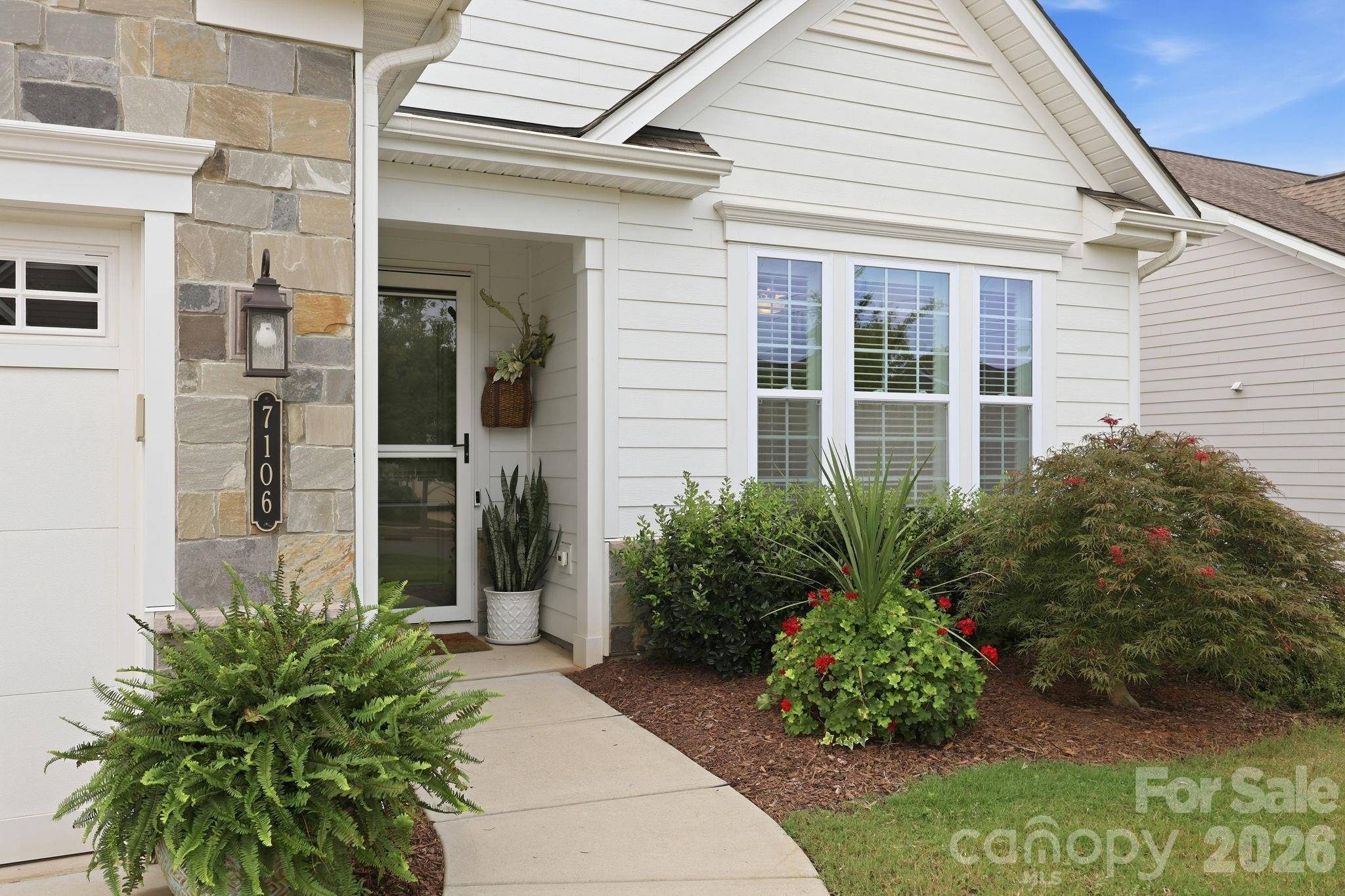 7106 Overjoyed XING, Charlotte, NC 28215