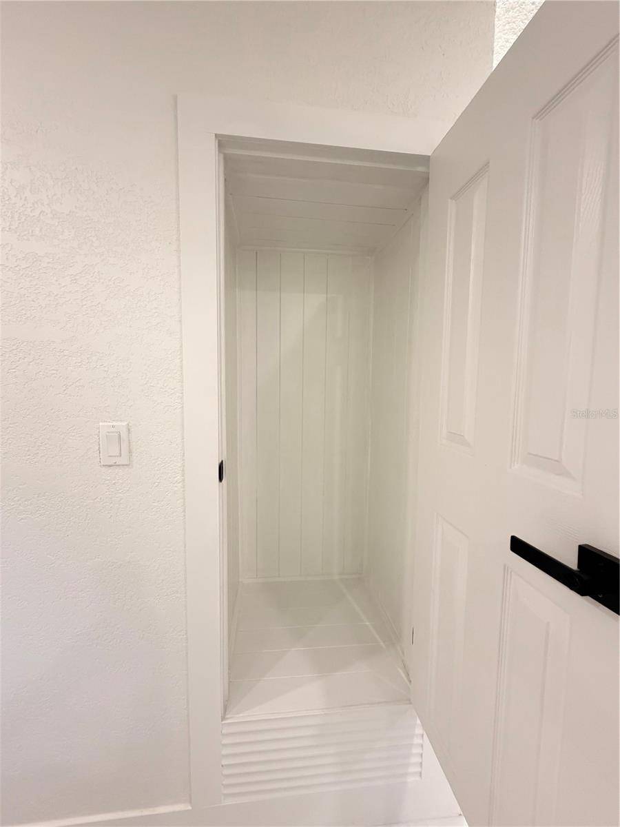 2405 21ST AVE W, Bradenton, FL 34205