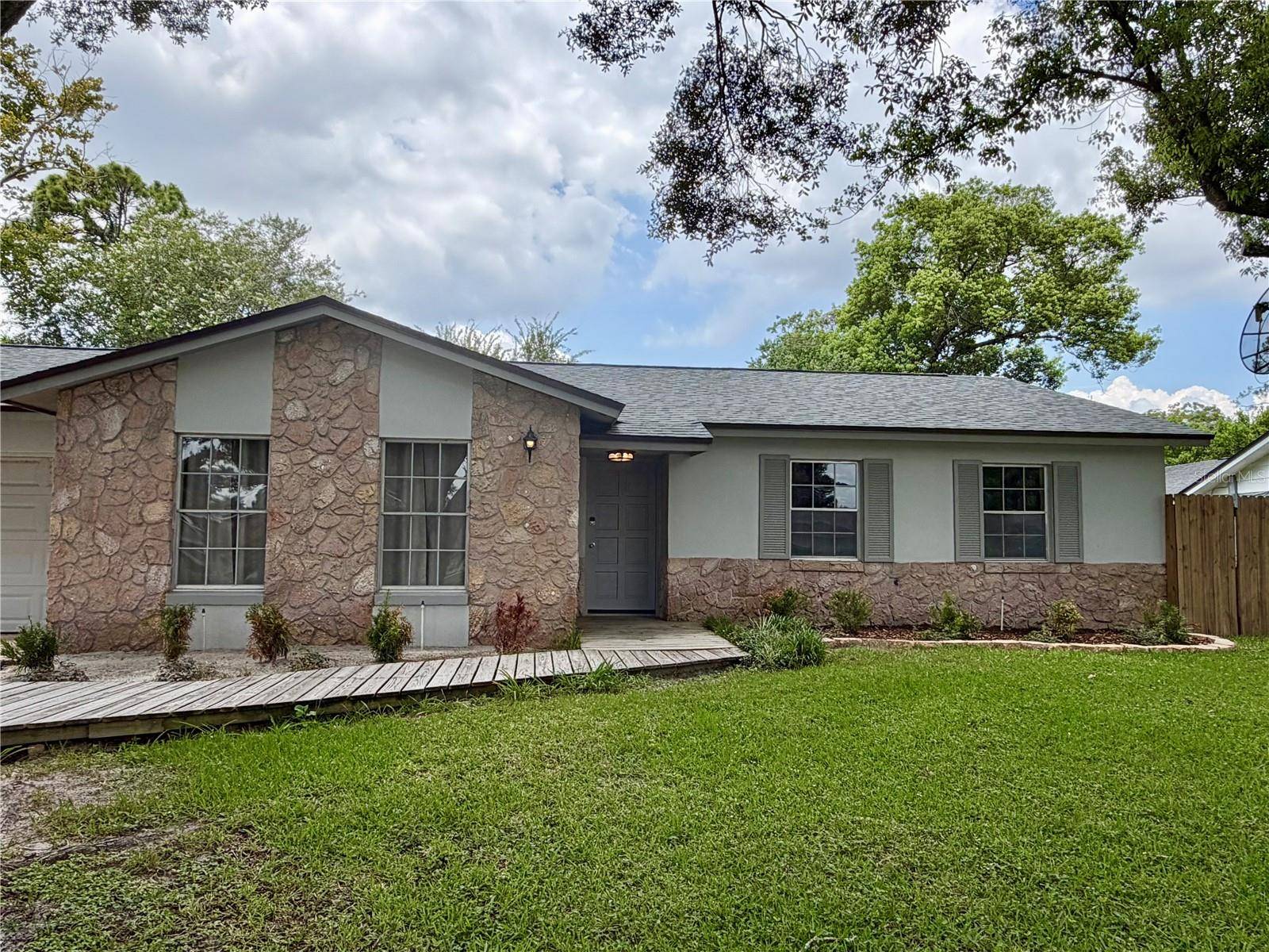 1 KING ARTHUR CT, Casselberry, FL 32707