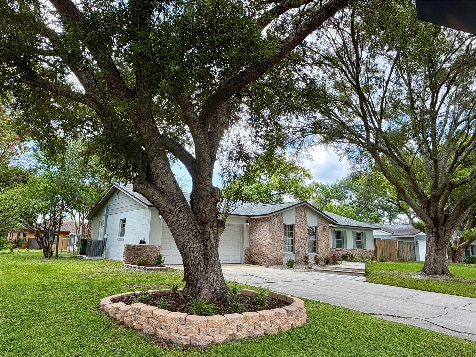 1 KING ARTHUR CT, Casselberry, FL 32707