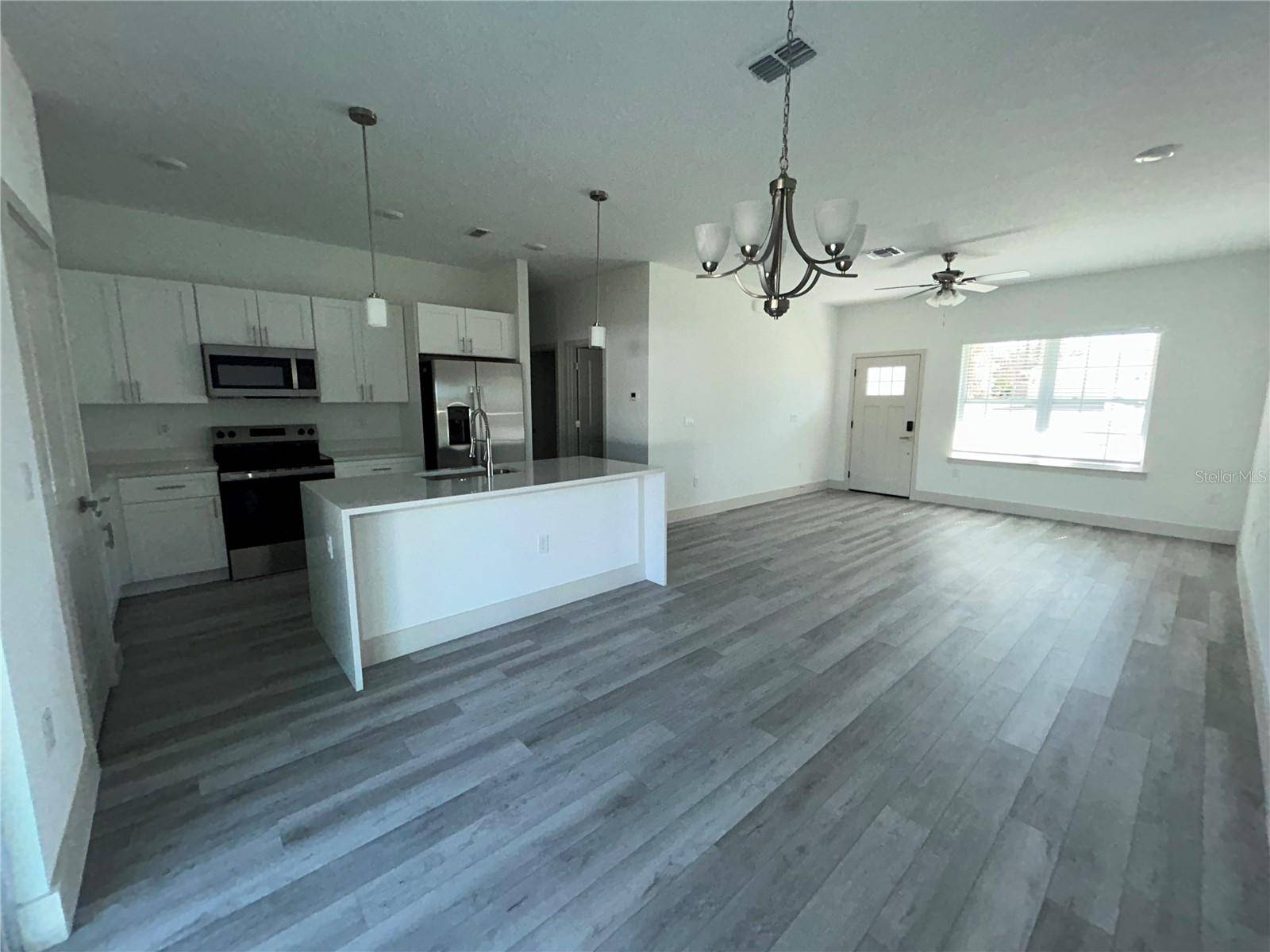1531 W GAINSBORO LN, Citrus Springs, FL 34434