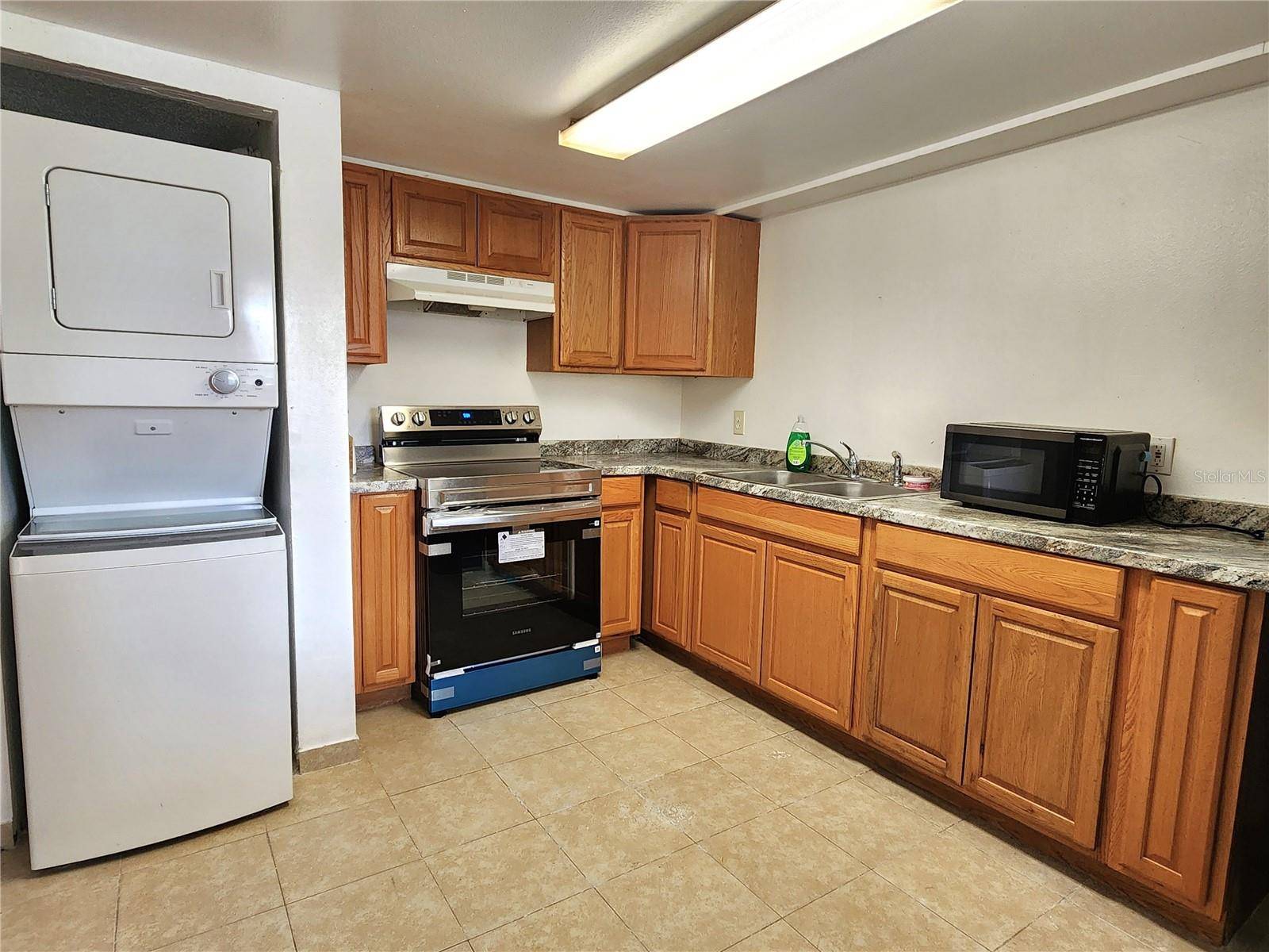 8215 FAIRWAYS CIR #G202, Ocala, FL 34472
