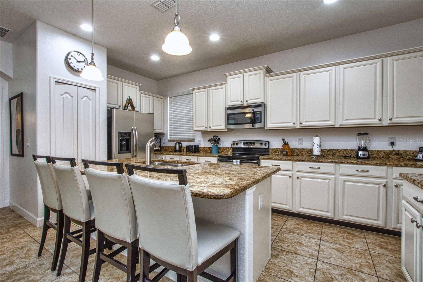 8945 CUBAN PALM RD, Kissimmee, FL 34747