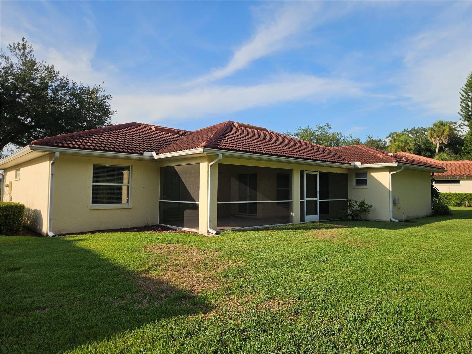 6628 DEERING CIR, Sarasota, FL 34240
