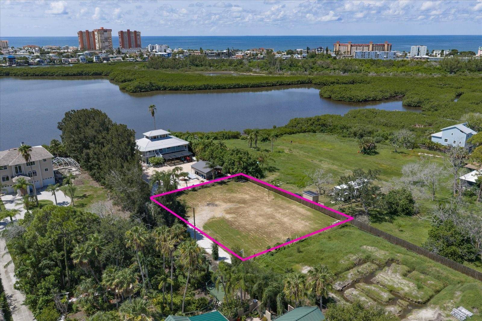 74TH AVE, Seminole, FL 33776