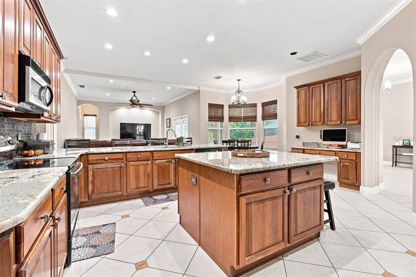 1463 MAPLE LEAF LN, Deland, FL 32724