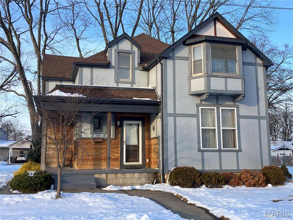 655 N 8th ST, Breese, IL 62230