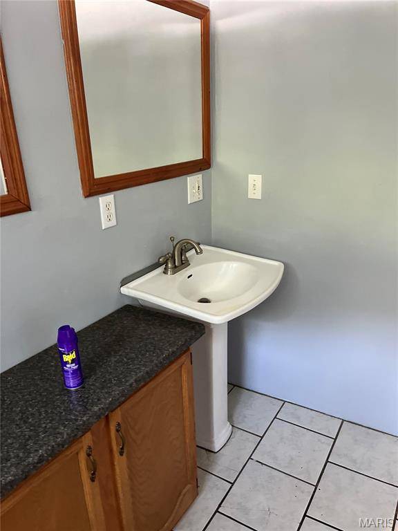 2505 E Main ST, Belleville, IL 62221