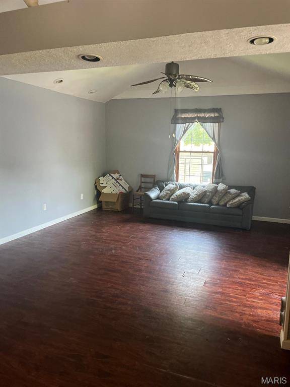 2505 E Main ST, Belleville, IL 62221