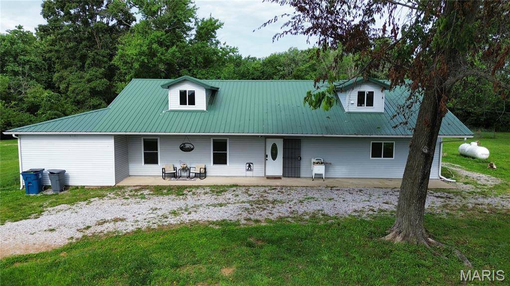 1669 US Hwy 45, Cisne, IL 62823