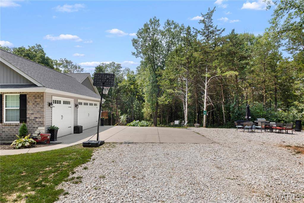 27287 Sunnyside RD, Warrenton, MO 63383