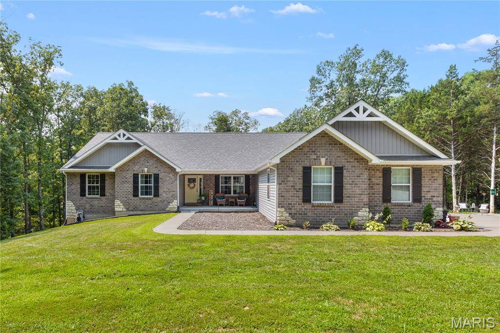 27287 Sunnyside RD, Warrenton, MO 63383