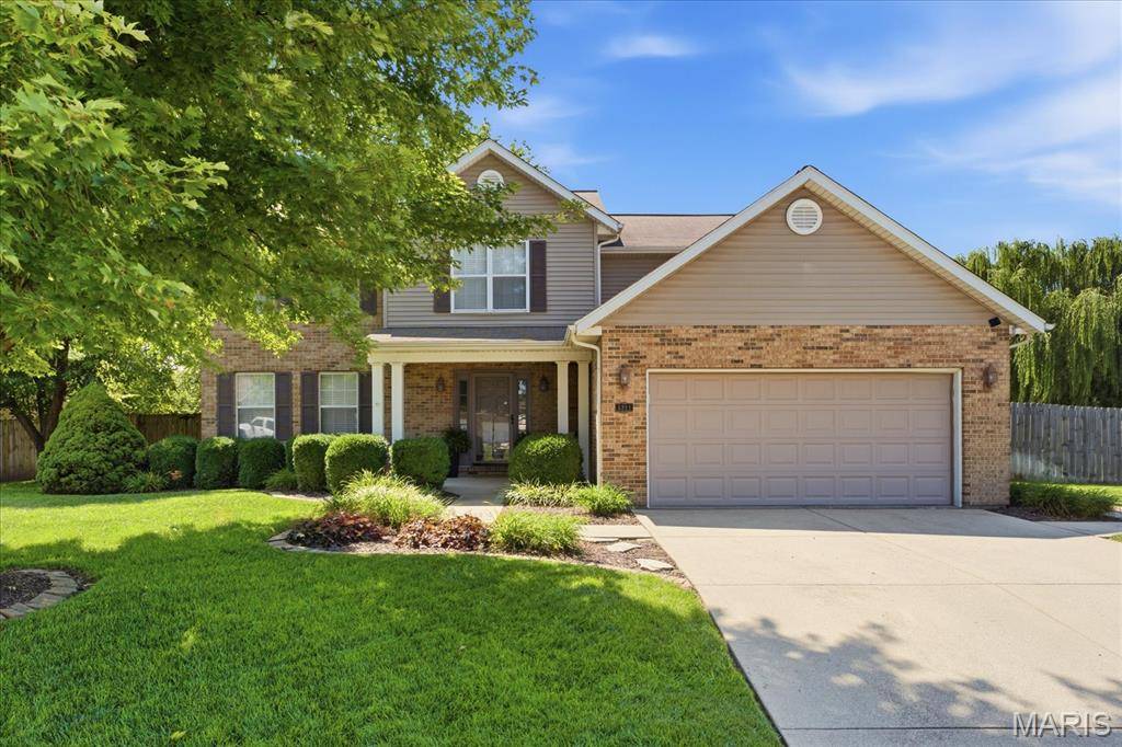 5211 Duke DR, Fairview Heights, IL 62208