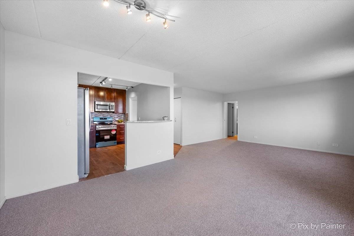 9078 HEATHWOOD DR #5K, Niles, IL 60714