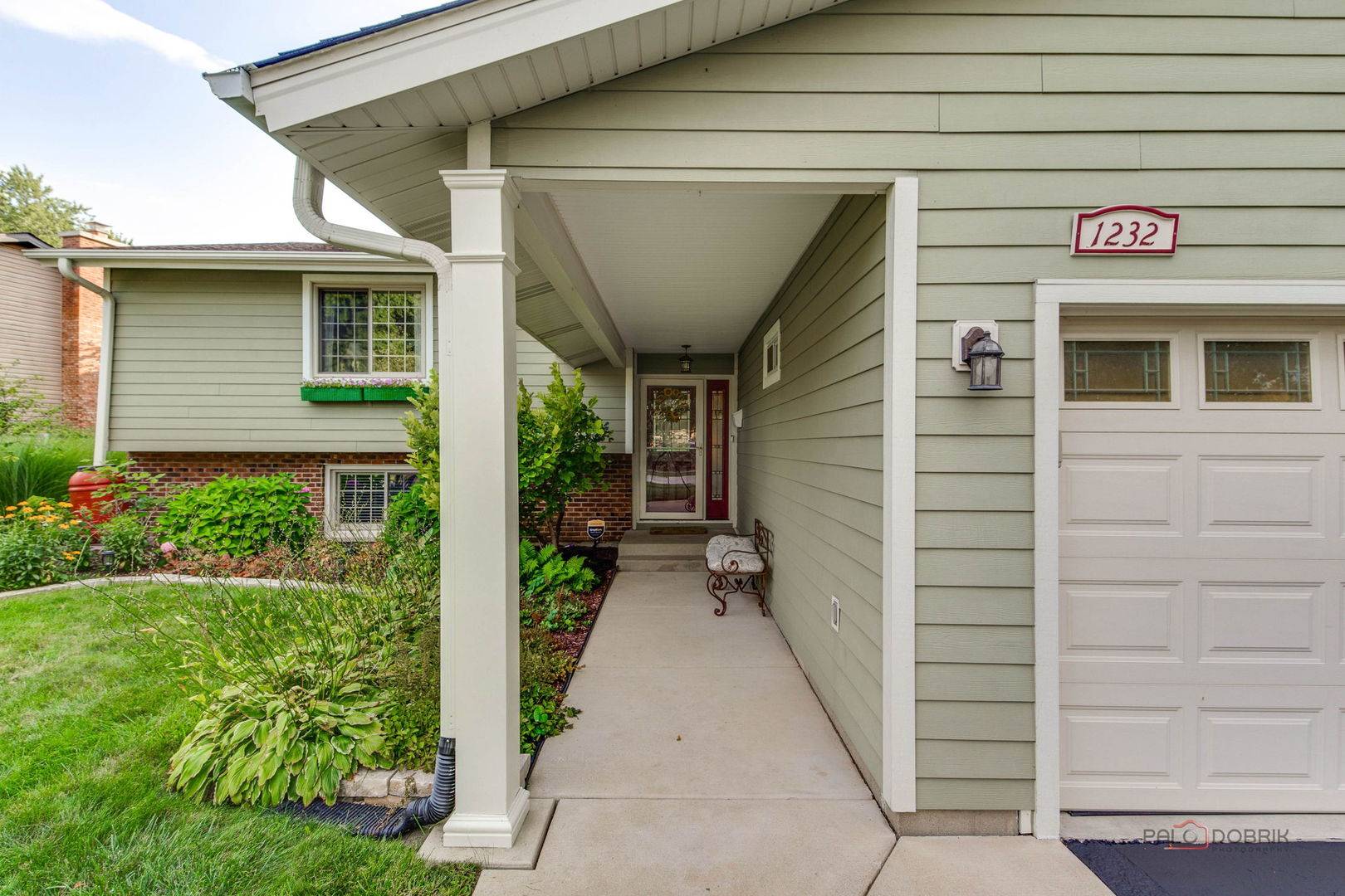 1232 N Del Mar DR, Palatine, IL 60067