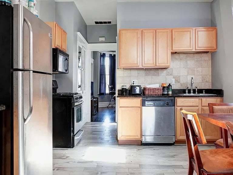 2552 N Southport AVE #2F, Chicago, IL 60614