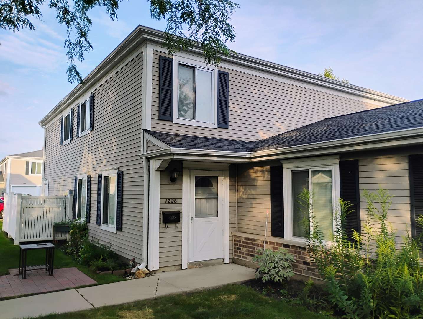 1226 COVE DR, Prospect Heights, IL 60070