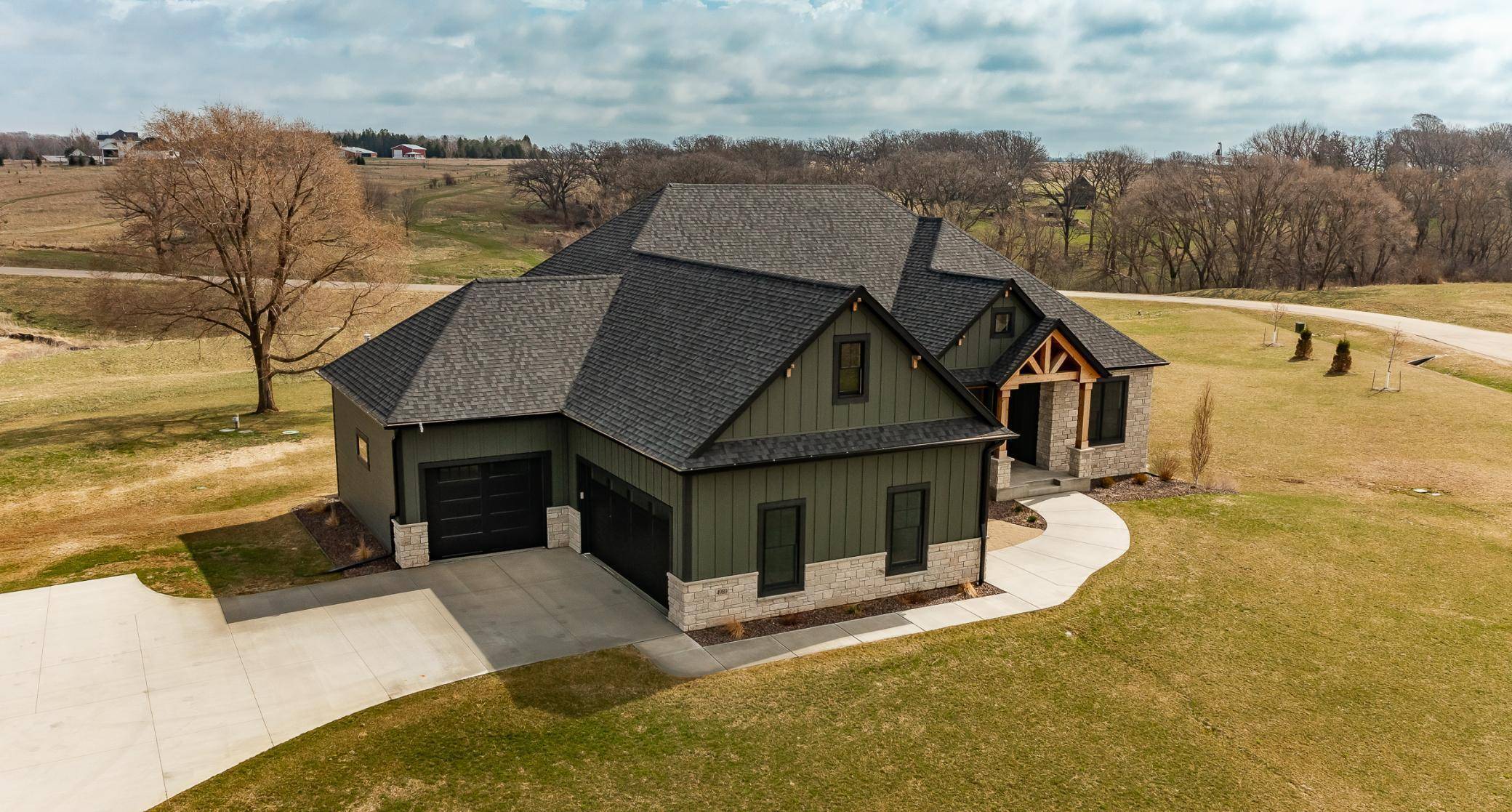 4980 Royal Oaks CIR SW, Rochester, MN 55902