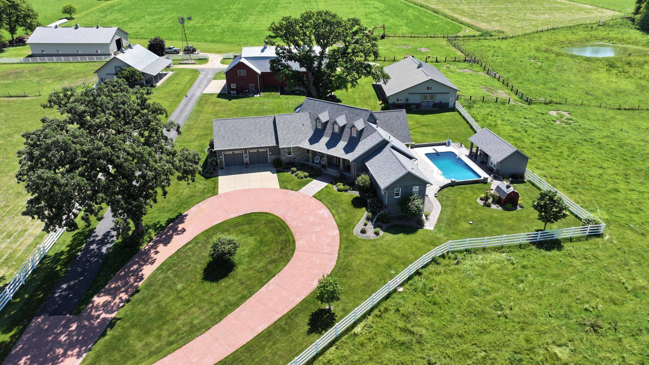 24020 CTY RD 17, Winona, MN 55987