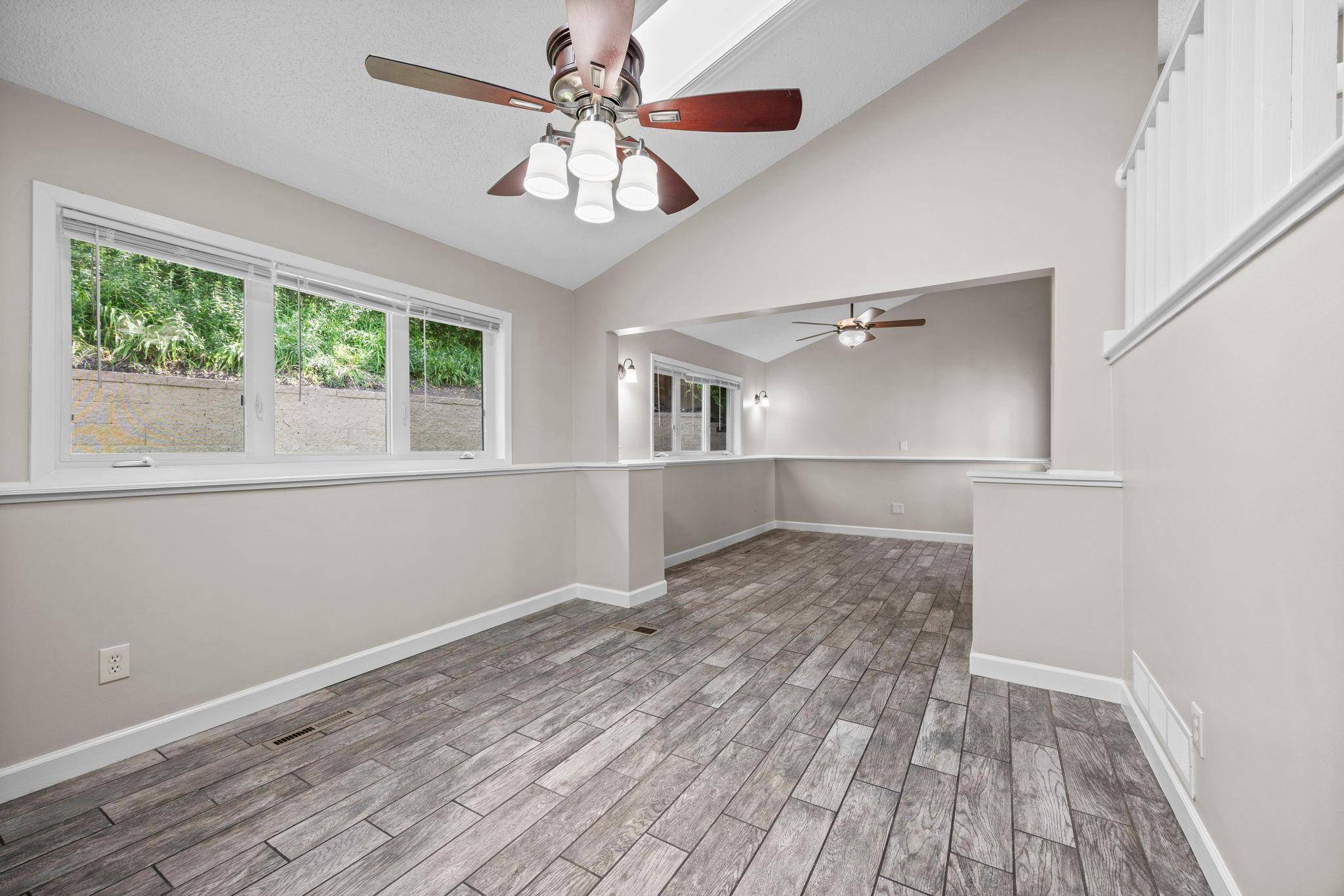 3633 Windtree DR, Eagan, MN 55123