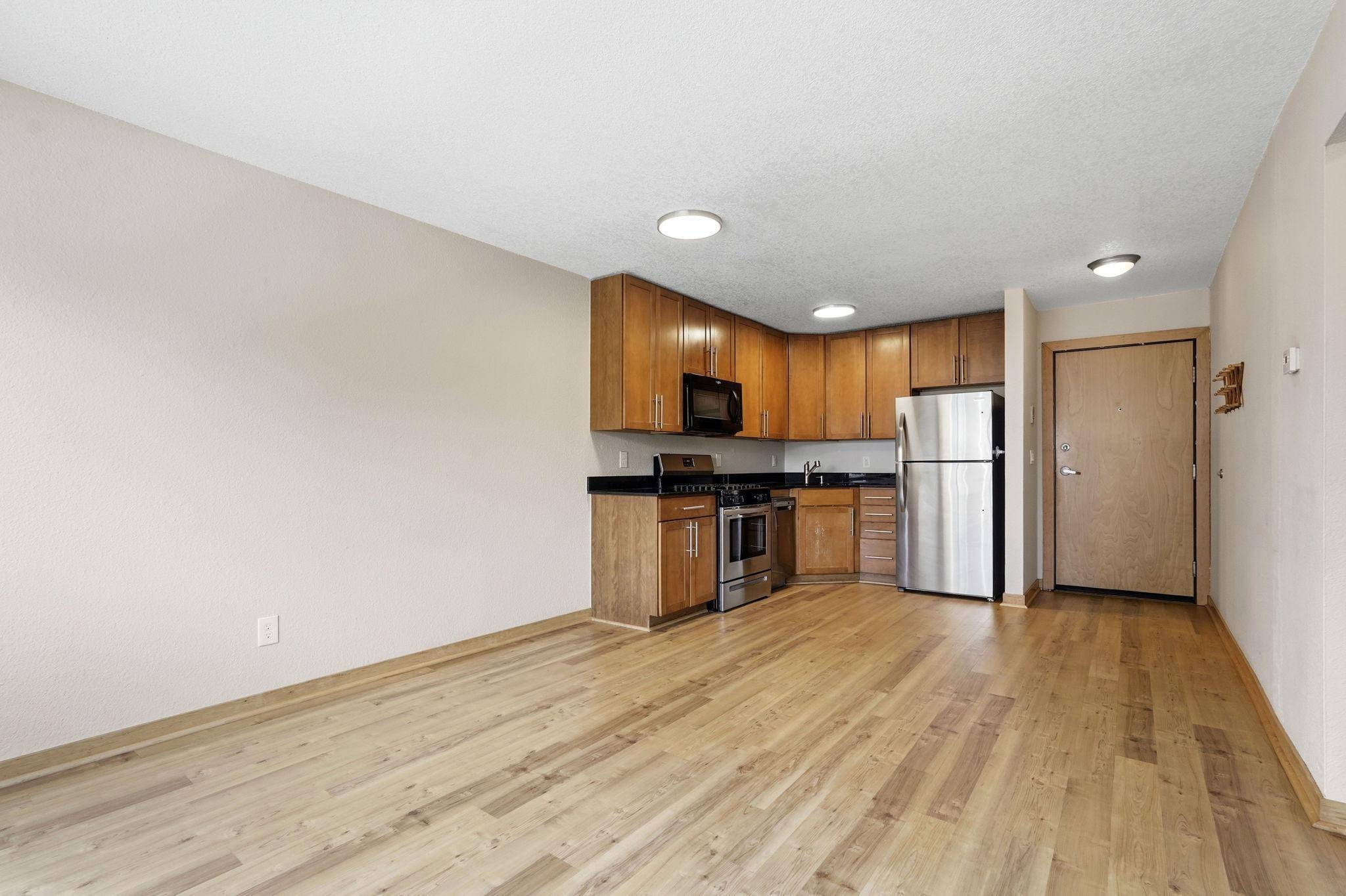 2532 1st AVE S #S301, Minneapolis, MN 55404