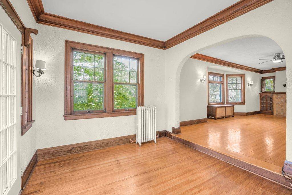 2657 Zenith AVE N, Robbinsdale, MN 55422