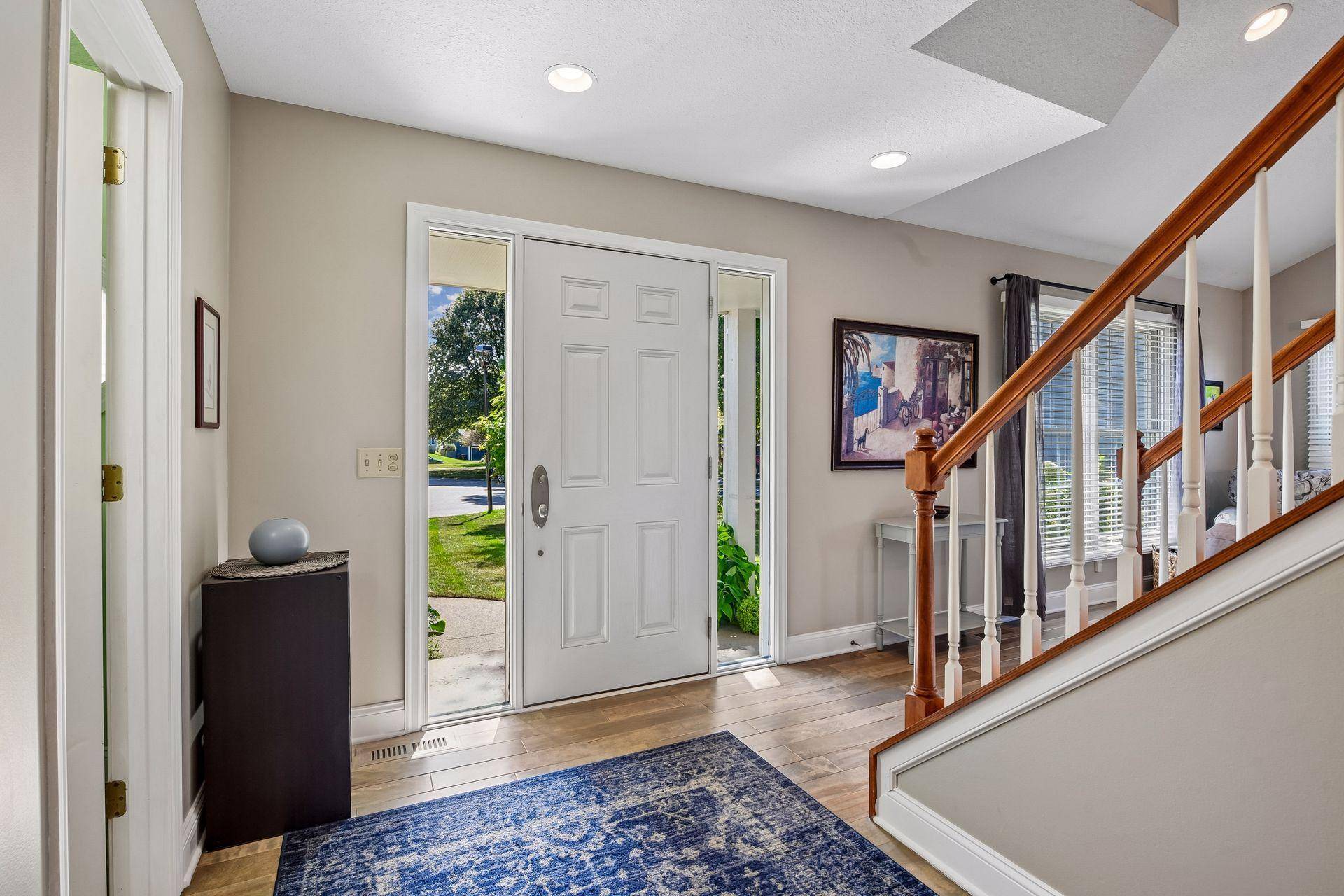 180 Cascade CT, Chanhassen, MN 55317