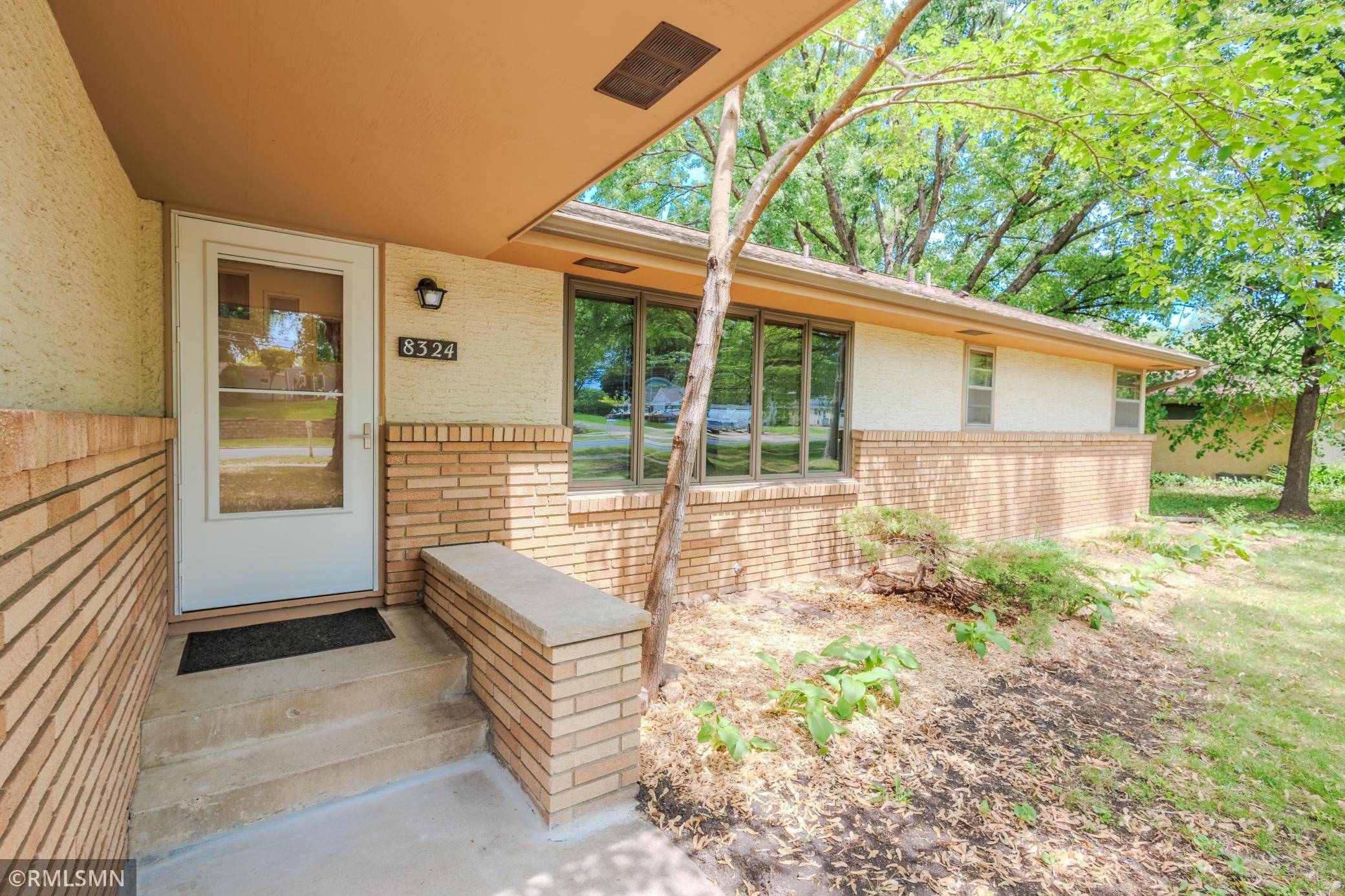 8324 62nd AVE N, Brooklyn Park, MN 55428