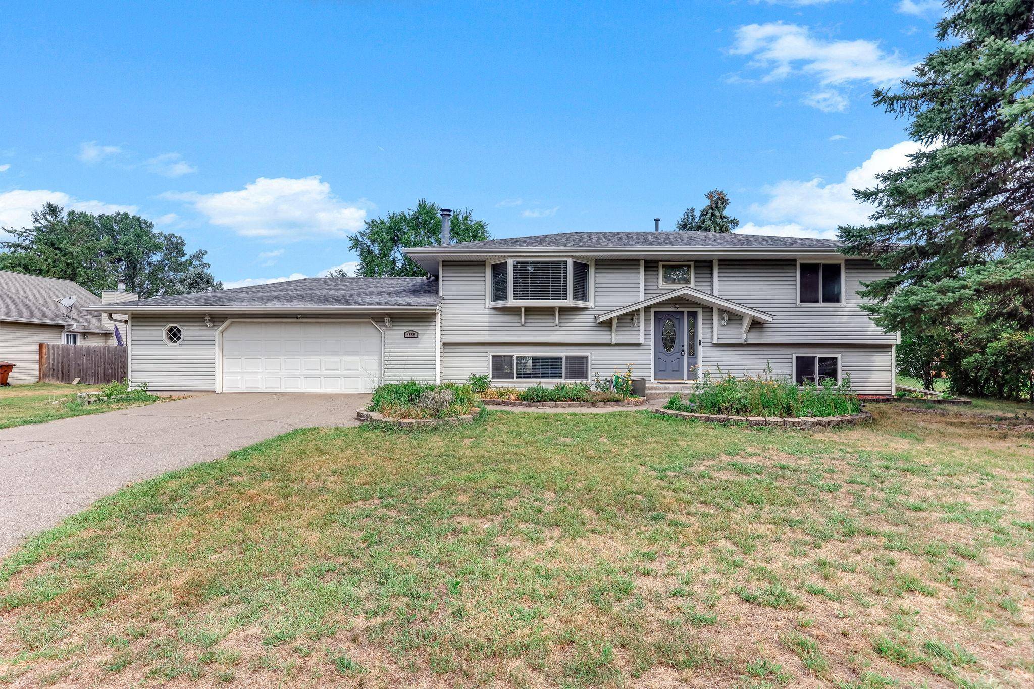 3855 66th ST E, Inver Grove Heights, MN 55076