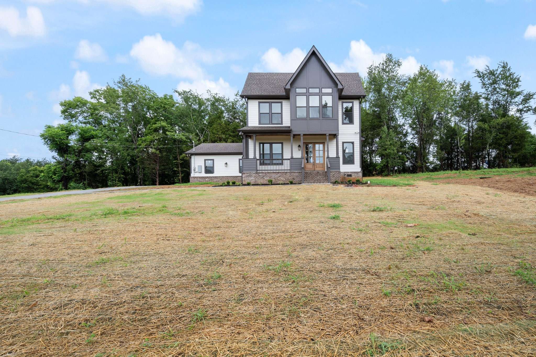 2731 Cave Springs Rd, Springfield, TN 37172