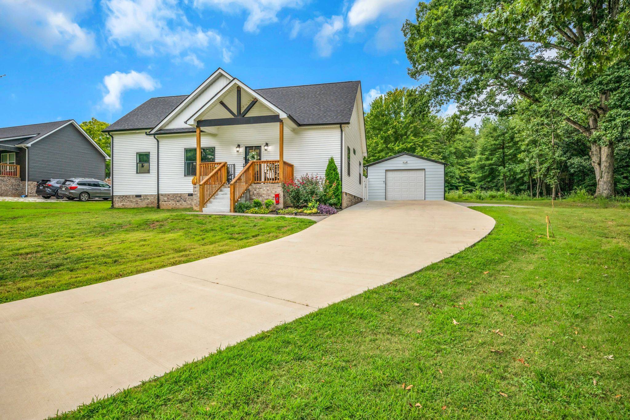 330 Kaiser Rd, Dickson, TN 37055