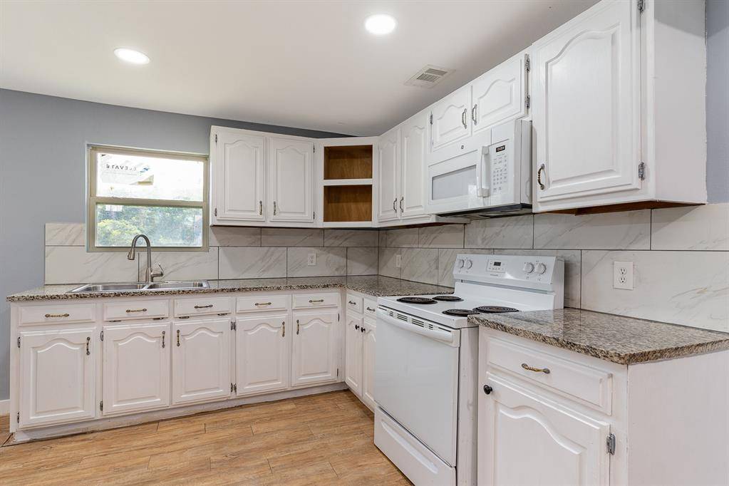 4621 Owenwood Avenue, Dallas, TX 75223