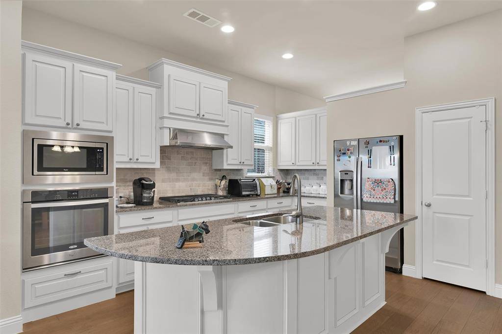 1036 Finsbury Lane, Forney, TX 75126