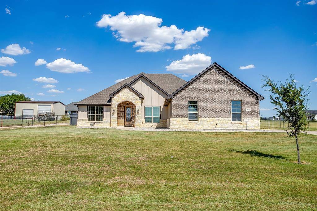 8032 County Road 1006, Godley, TX 76044