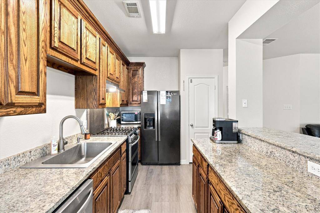 1012 Scenic Drive, Justin, TX 76247
