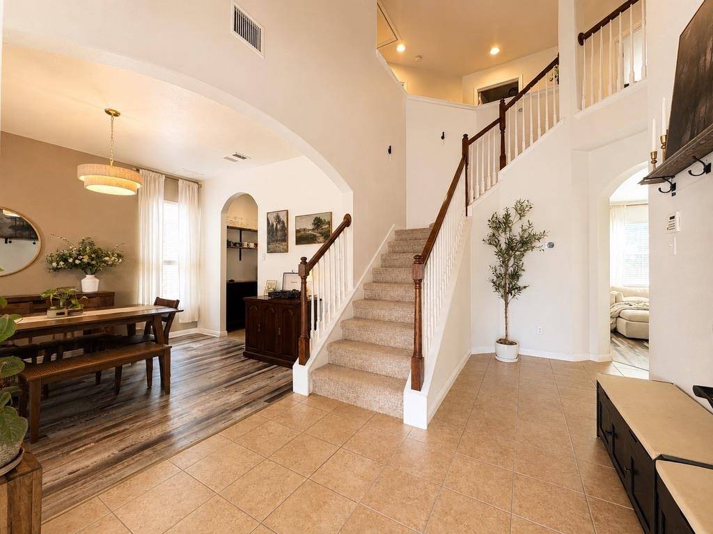 1061 Hot Spring VLY, Buda, TX 78610