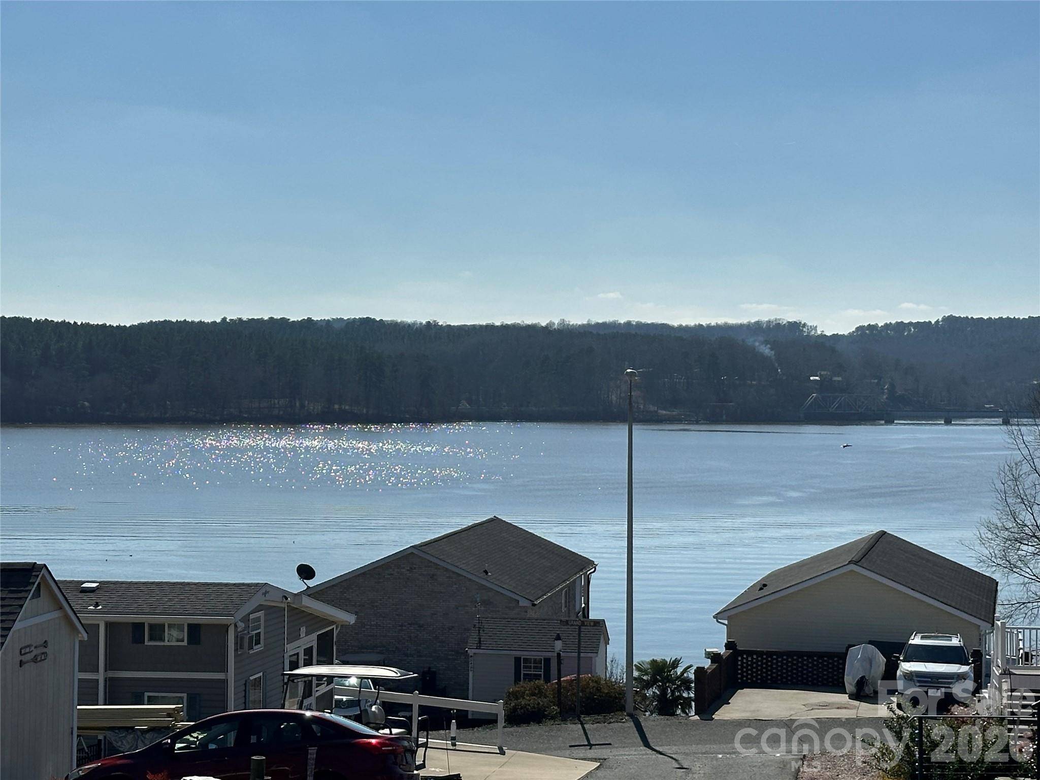 171 Grand View DR, New London, NC 28127