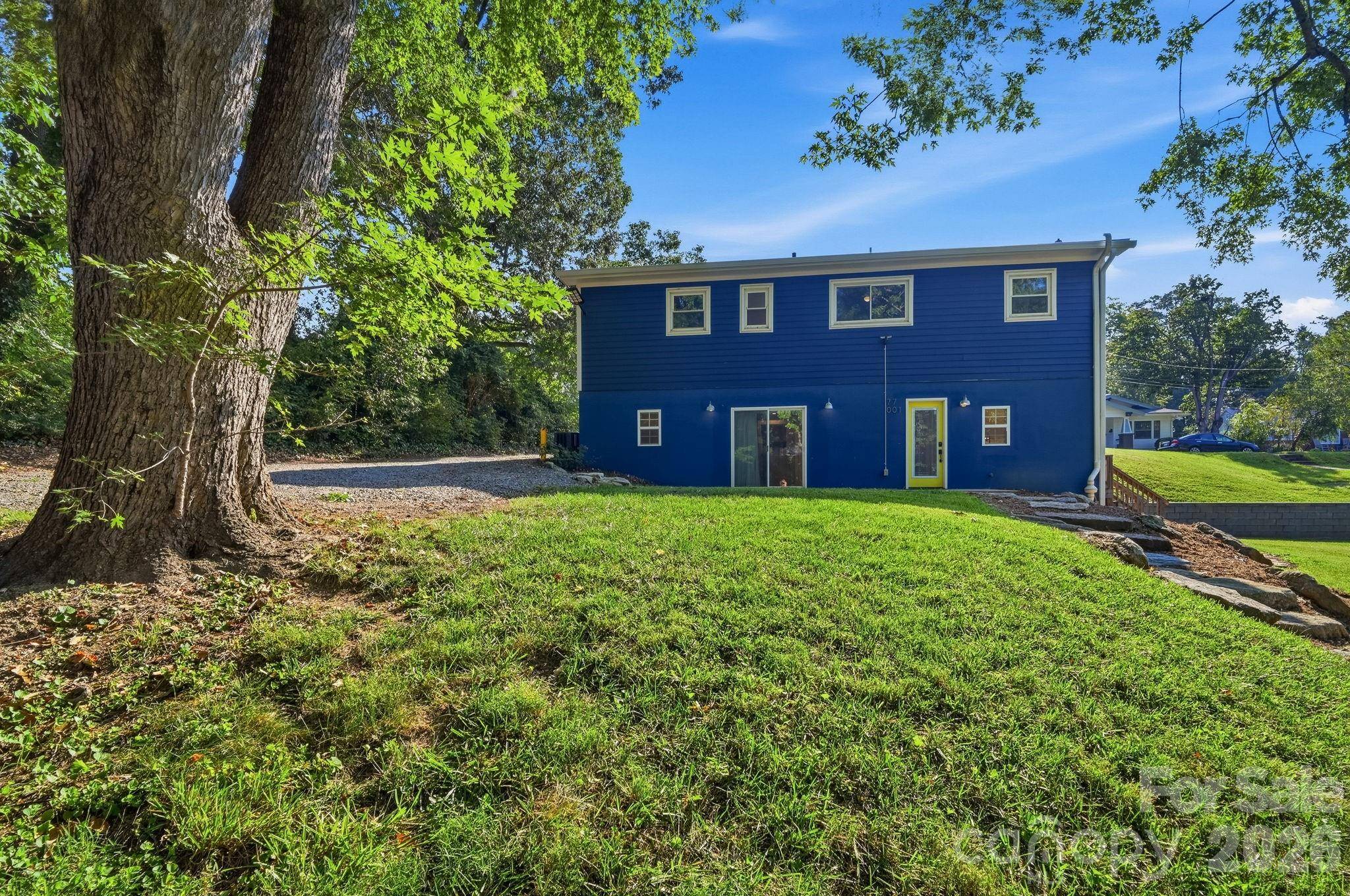 77 Trotter PL, Asheville, NC 28806