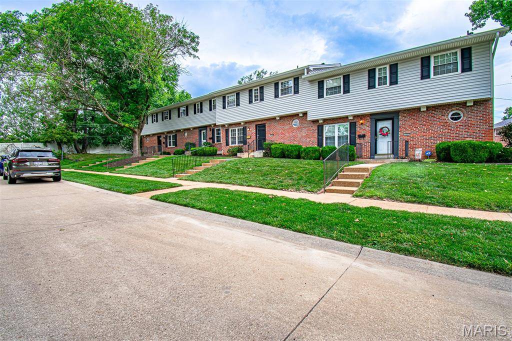 13261 COCHERO DR, Chesterfield, MO 63141
