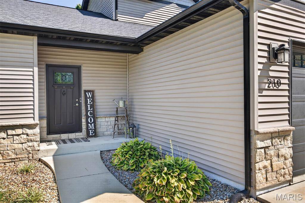 210 Montgomery ST, Troy, IL 62294
