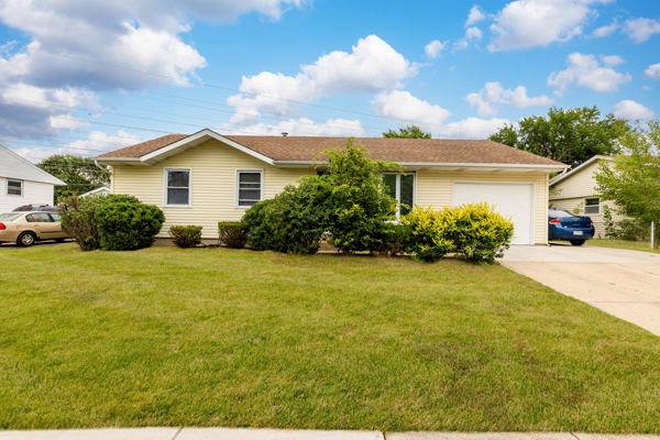 523 Belmont DR, Romeoville, IL 60446