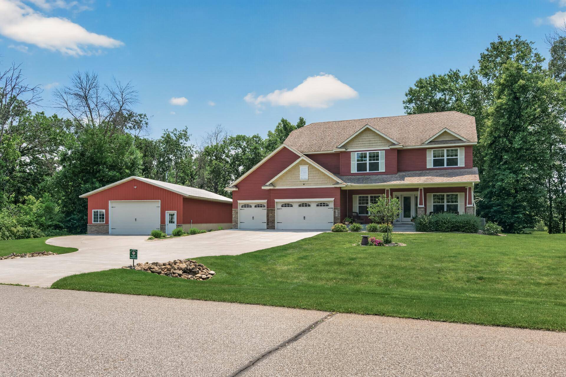 3940 192nd LN NW, Oak Grove, MN 55303
