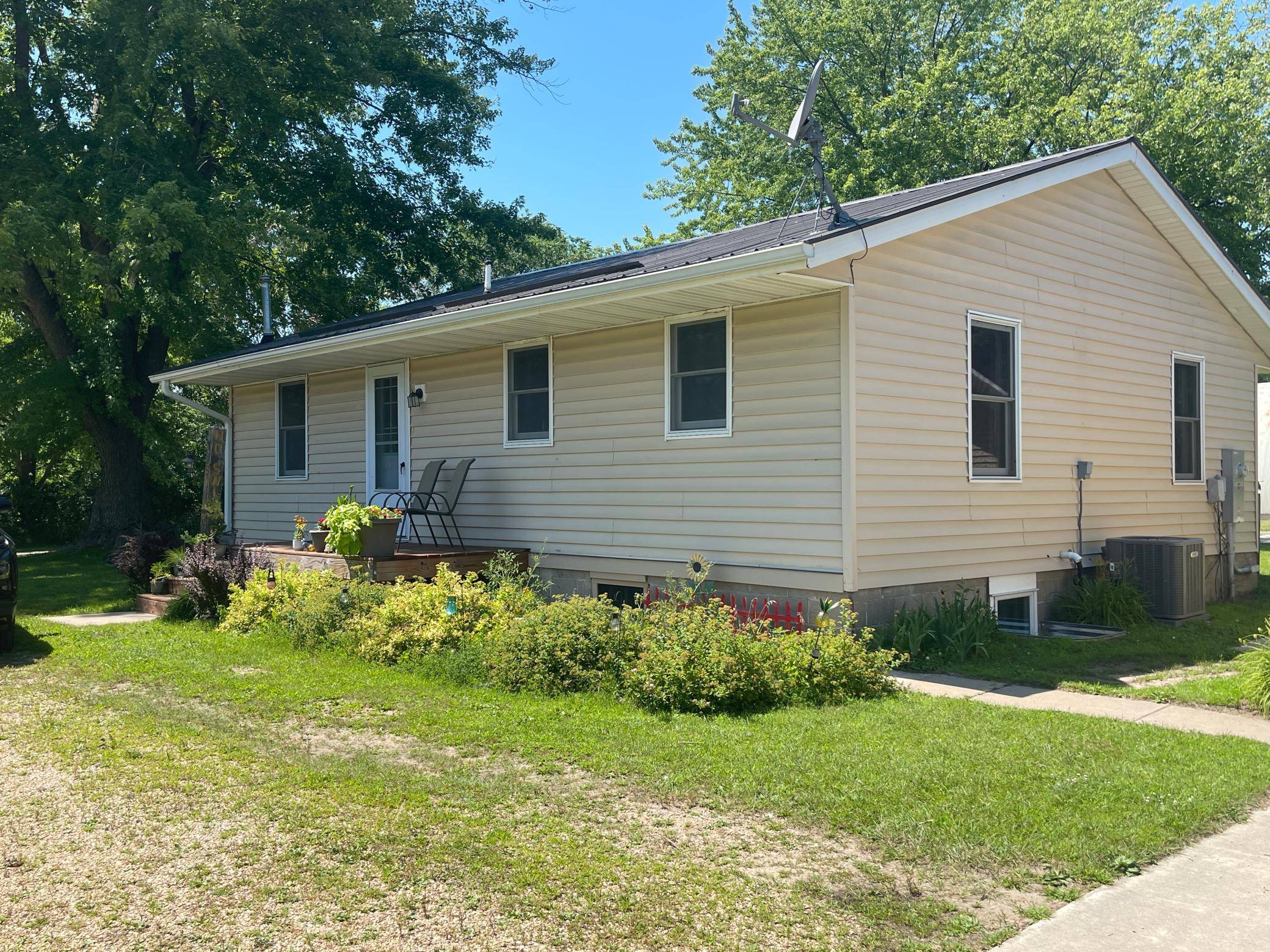 321 W Michigan ST W, Lake City, MN 55041