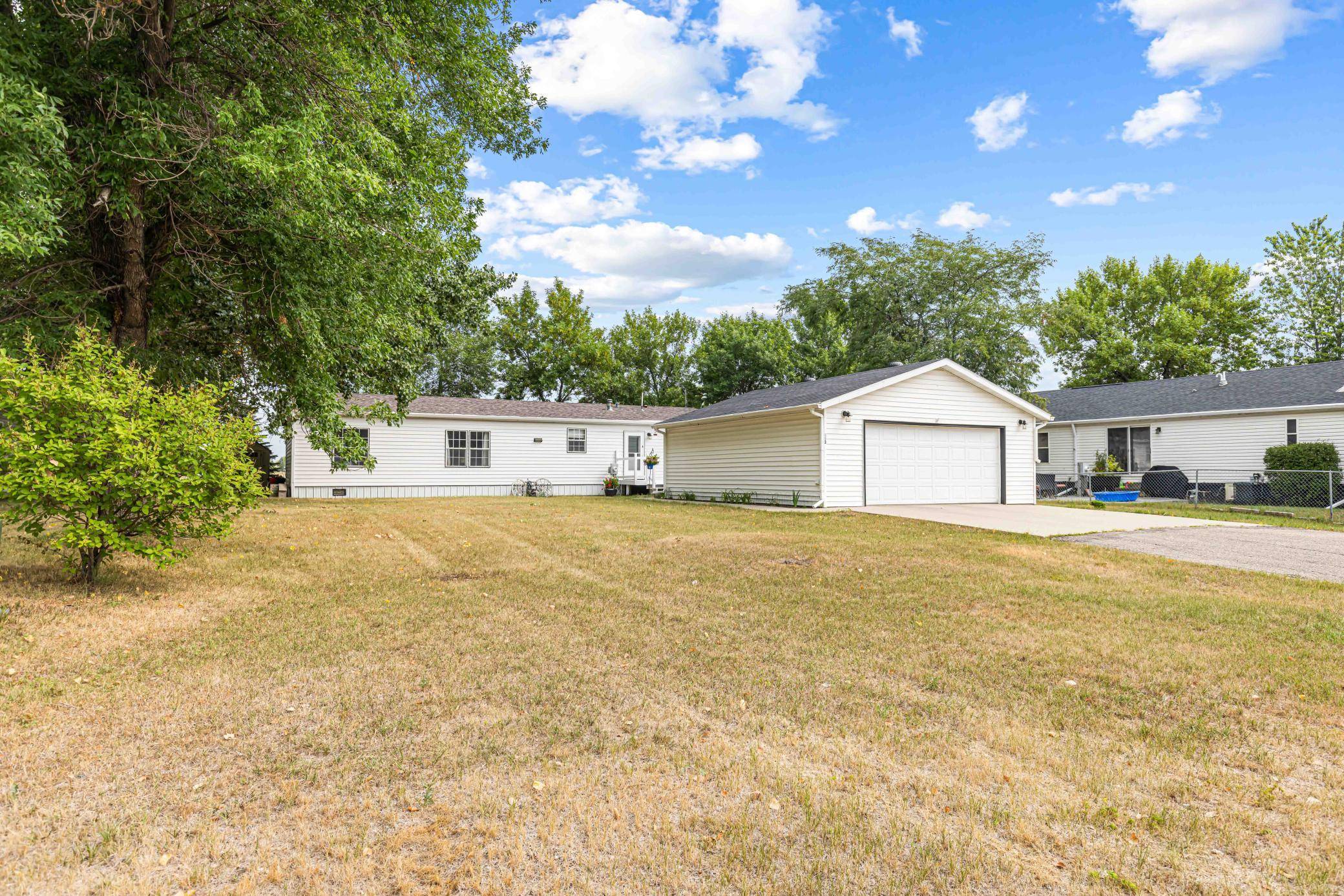 403 11th AVE NW, West Fargo, ND 58078